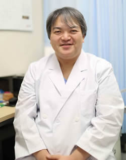 院長 内田 千秋
